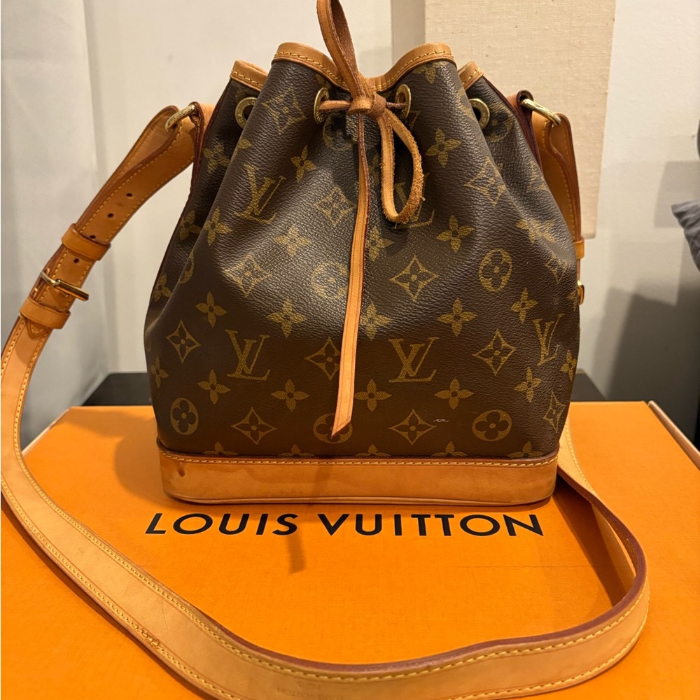 Louis Vuitton bag - Picture 2 of 13